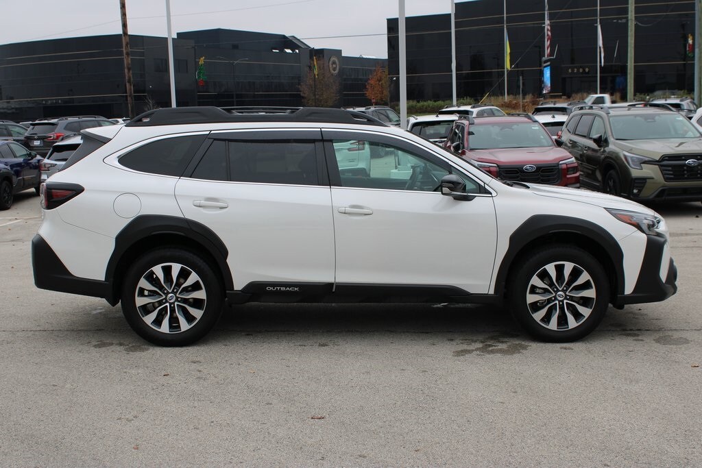 2023 Subaru Outback Limited XT photo 4