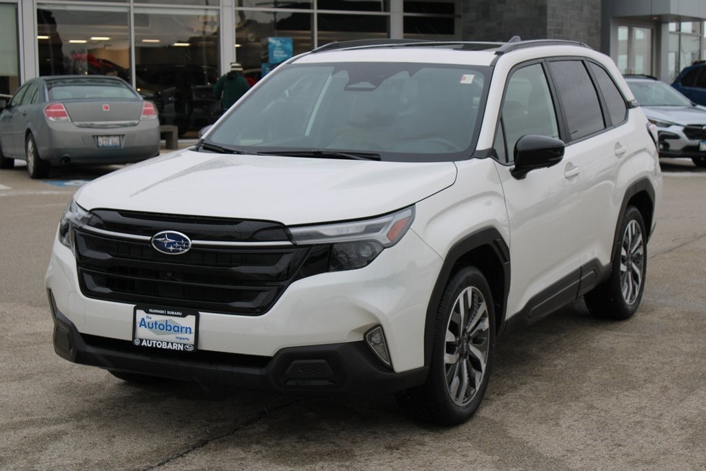 2025 Subaru Forester Touring's photo