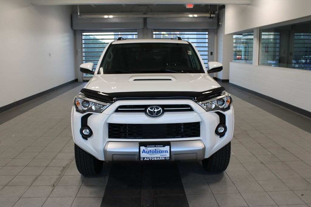 2023 Toyota 4Runner TRD photo 2