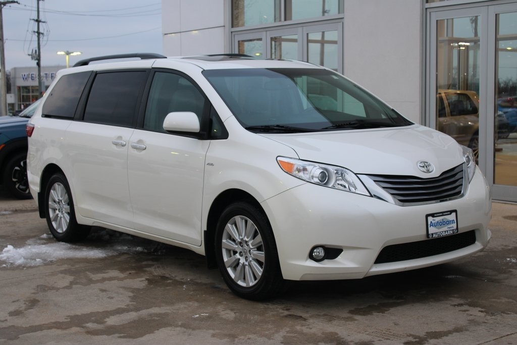 Used 2017 Toyota Sienna XLE 7 Passenger Minivan/Van