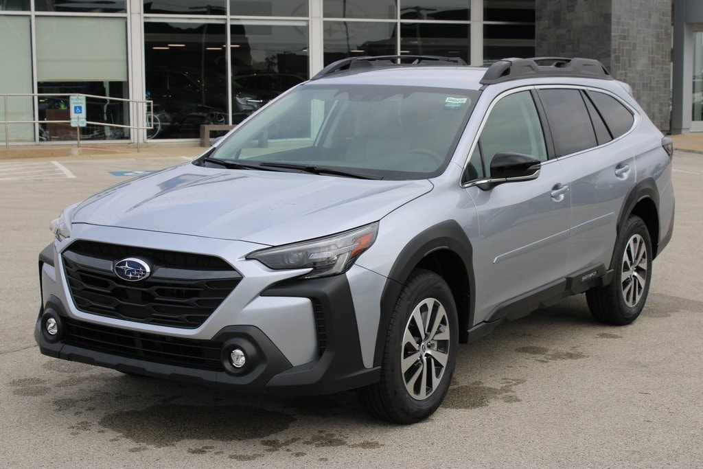 2025 Subaru Outback Premium's photo