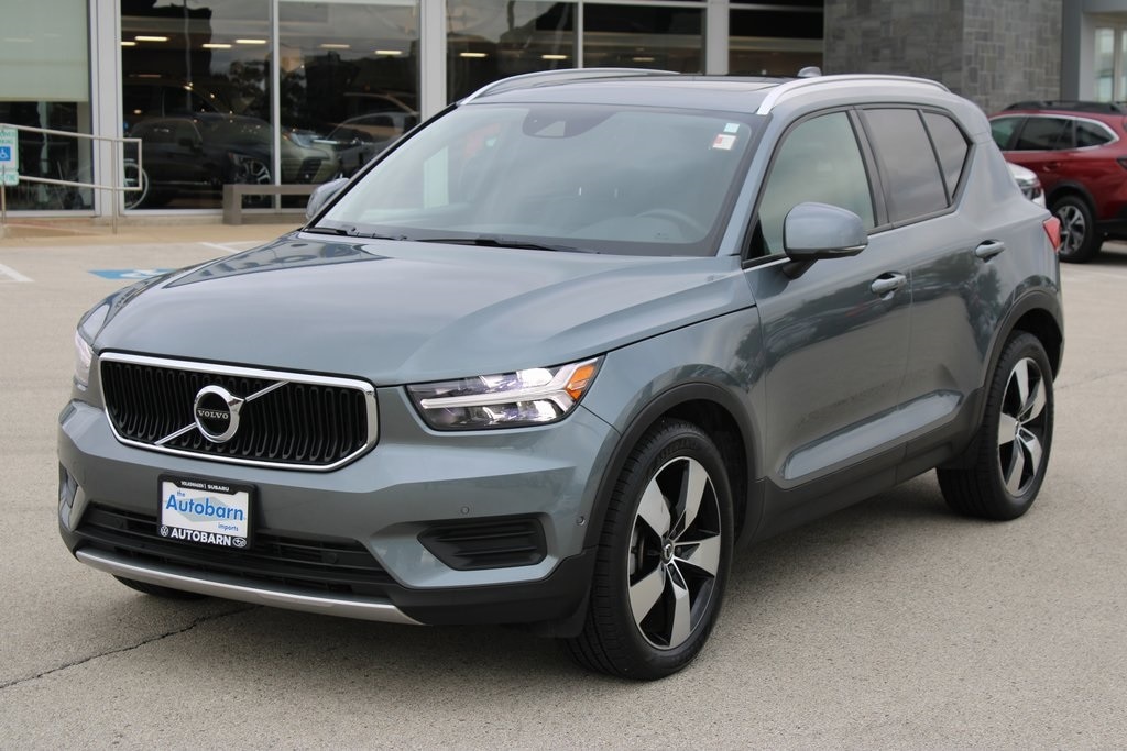 2019 Volvo XC40 Momentum