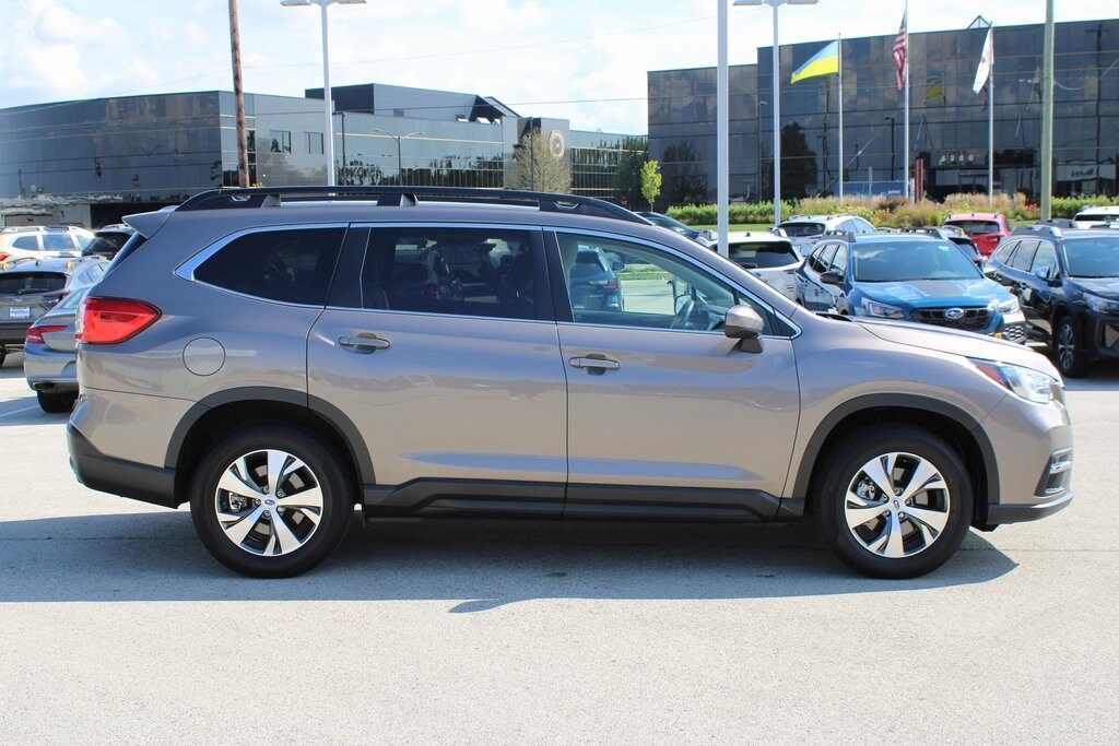 2022 Subaru Ascent Premium photo 4