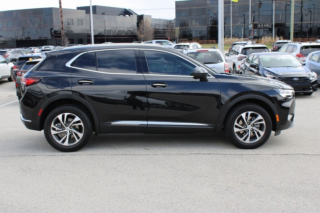 2023 Buick Envision Essence photo 4