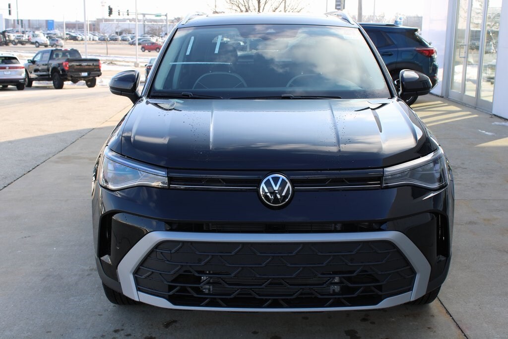 New 2026 Volkswagen Taos 1.5T SE SUV