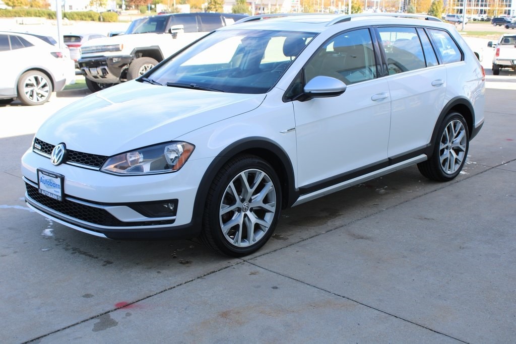 Used 2017 Volkswagen Golf Alltrack TSI SEL 4MOTION Wagon