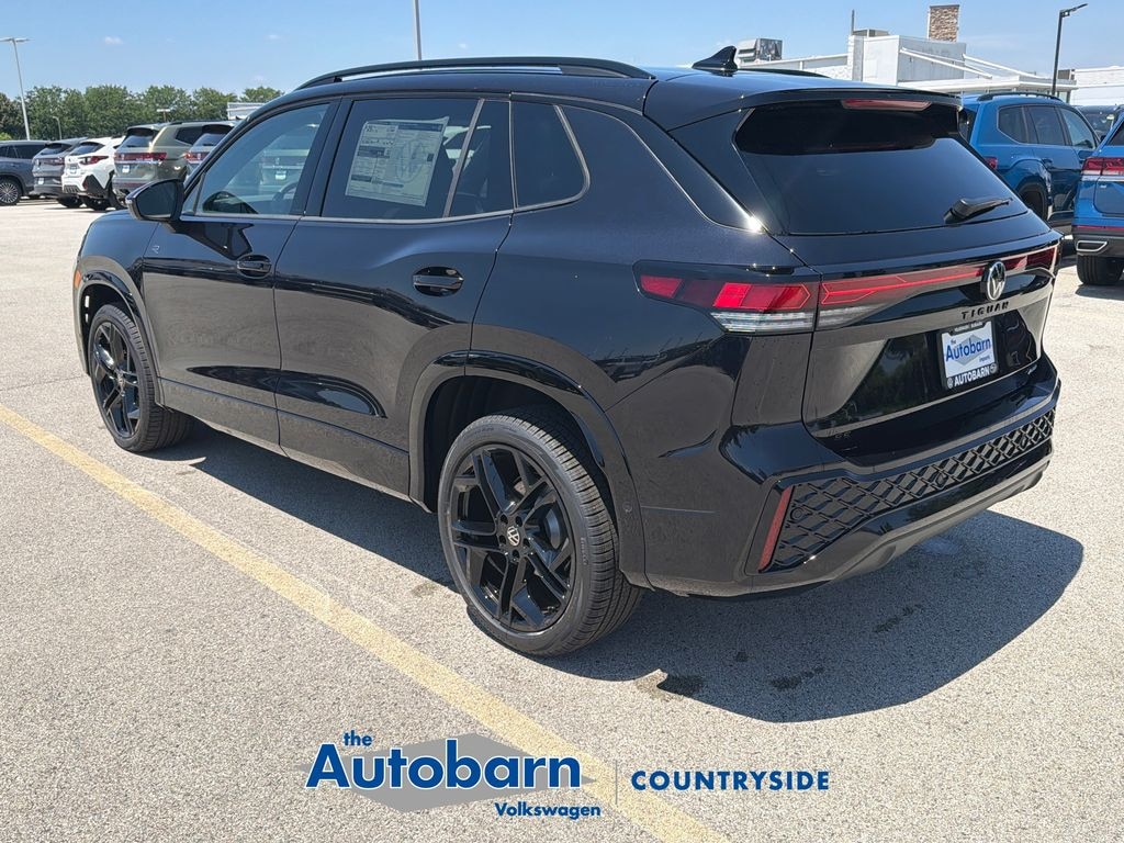 New 2026 Volkswagen Tiguan 2.0T SE R-Line Black SUV