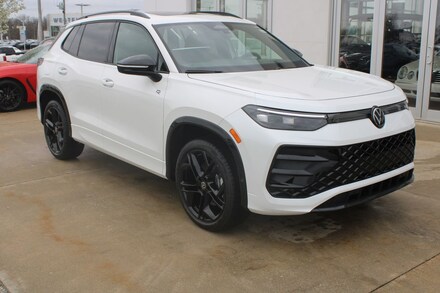 2026 Volkswagen Tiguan 2.0T SE R-Line Black SUV