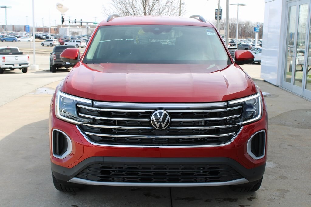 2025 Volkswagen Atlas SE Technology photo 2