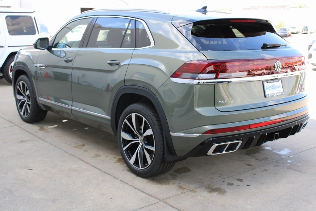 New 2026 Volkswagen Atlas Cross Sport 2.0T SEL Premium R-Line SUV