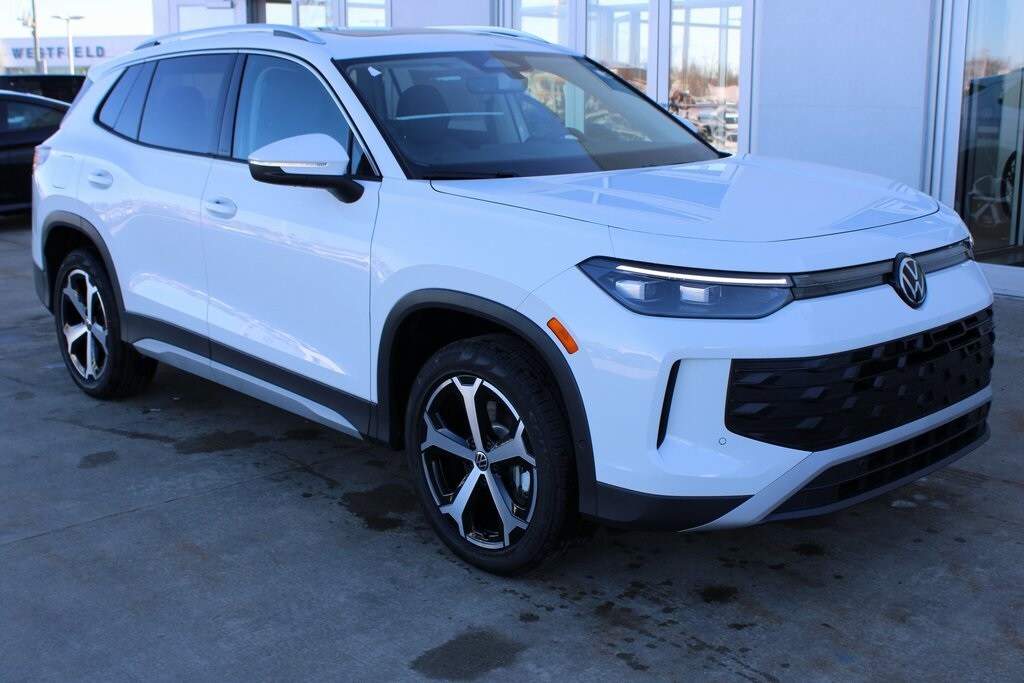 New 2026 Volkswagen Tiguan 2.0T SE SUV