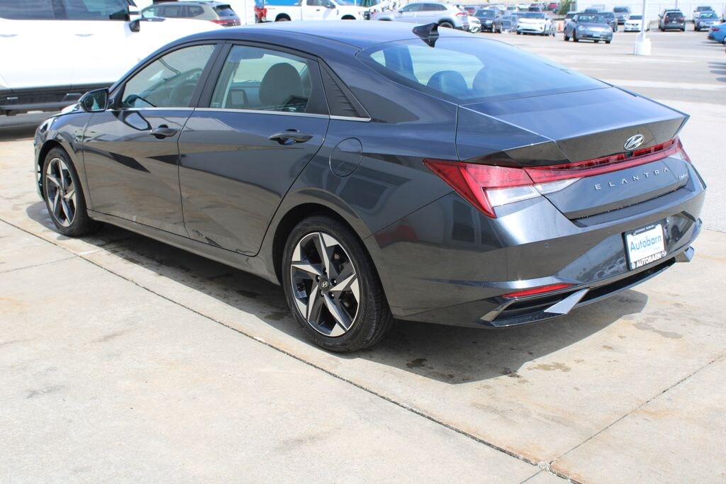 Used 2023 Hyundai Elantra Limited Sedan