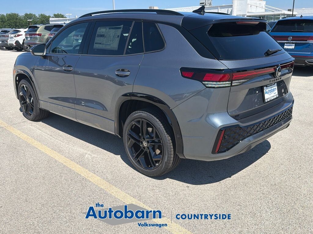 New 2026 Volkswagen Tiguan 2.0T SE R-Line Black SUV