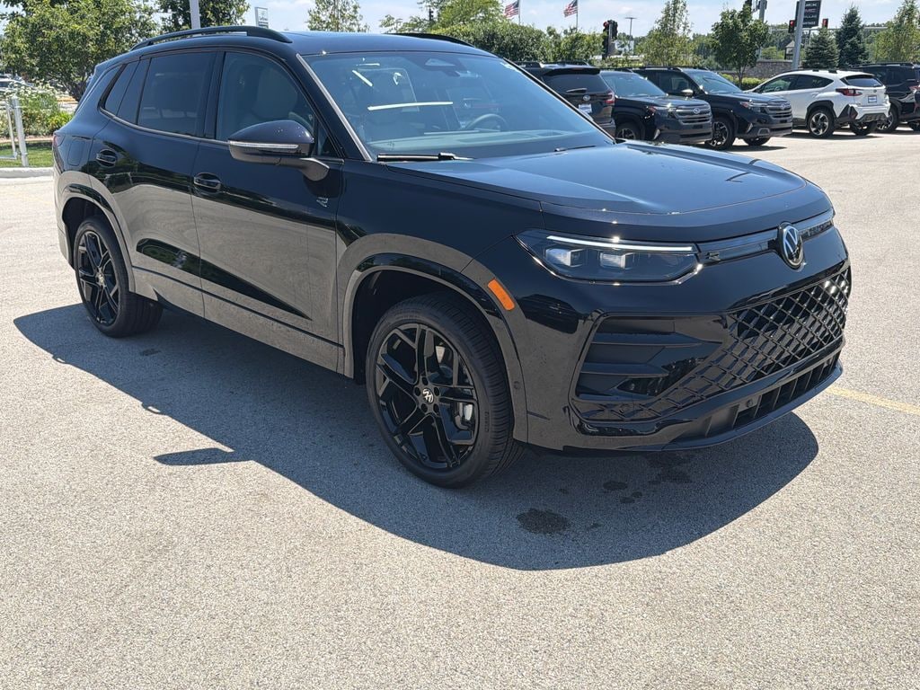 New 2026 Volkswagen Tiguan 2.0T SE R-Line Black SUV