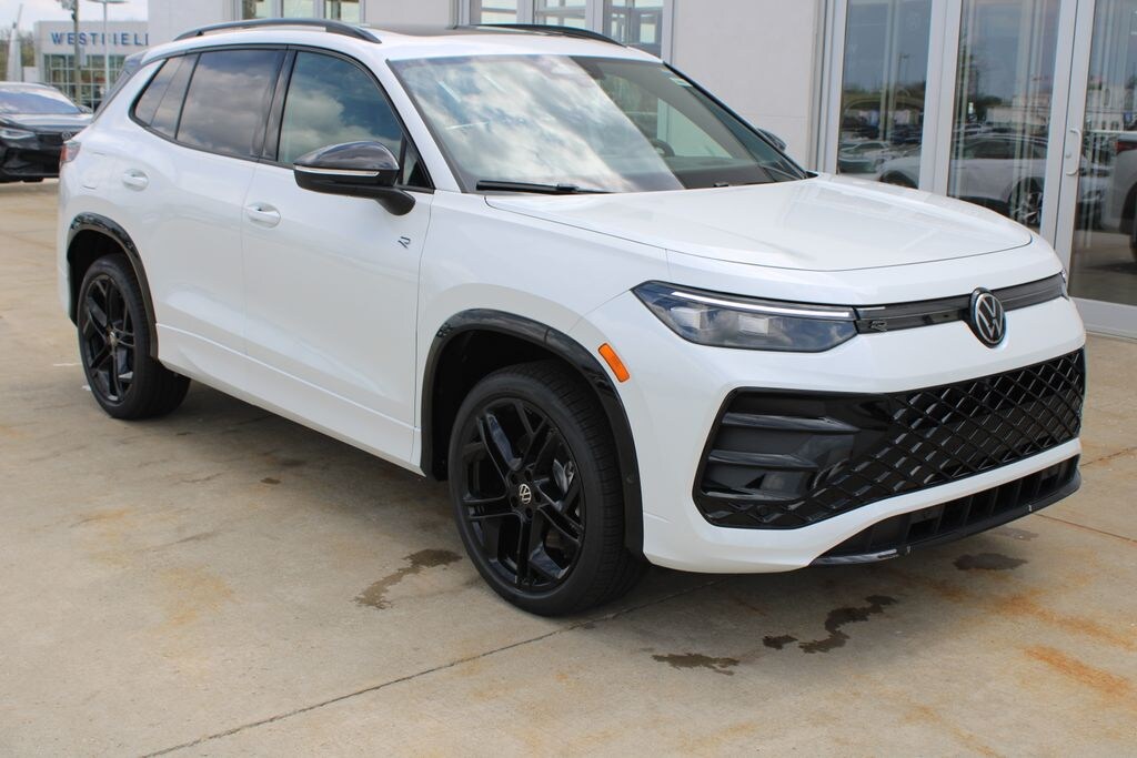 New 2026 Volkswagen Tiguan 2.0T SE R-Line Black SUV