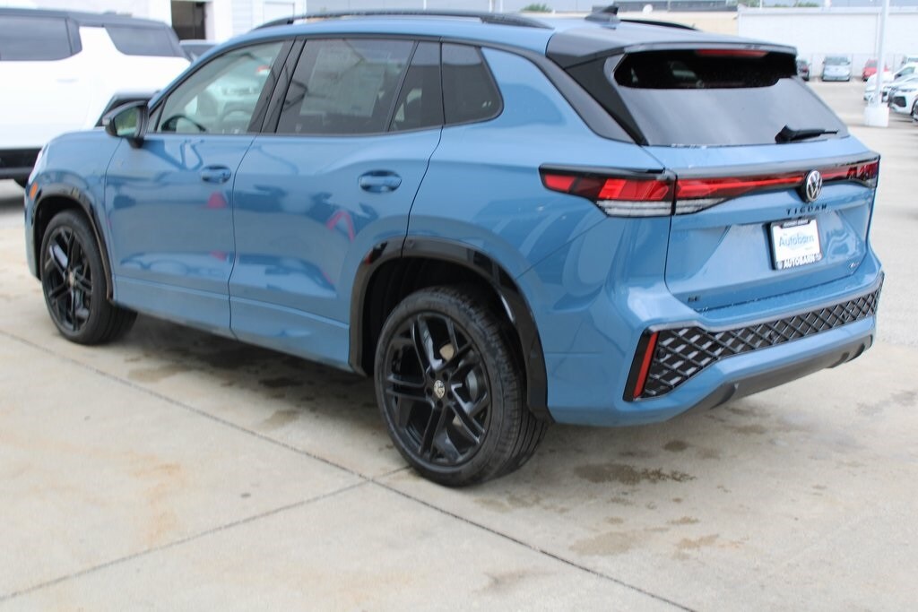 2025 Volkswagen Tiguan SE R-Line Black photo 3