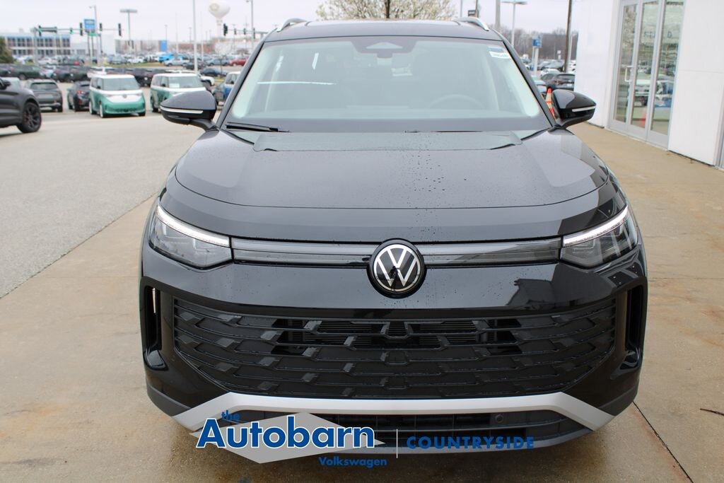 New 2026 Volkswagen Tiguan 2.0T SE SUV