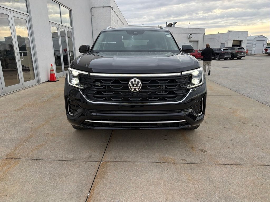 New 2026 Volkswagen Atlas 2.0T SEL Premium R-Line SUV