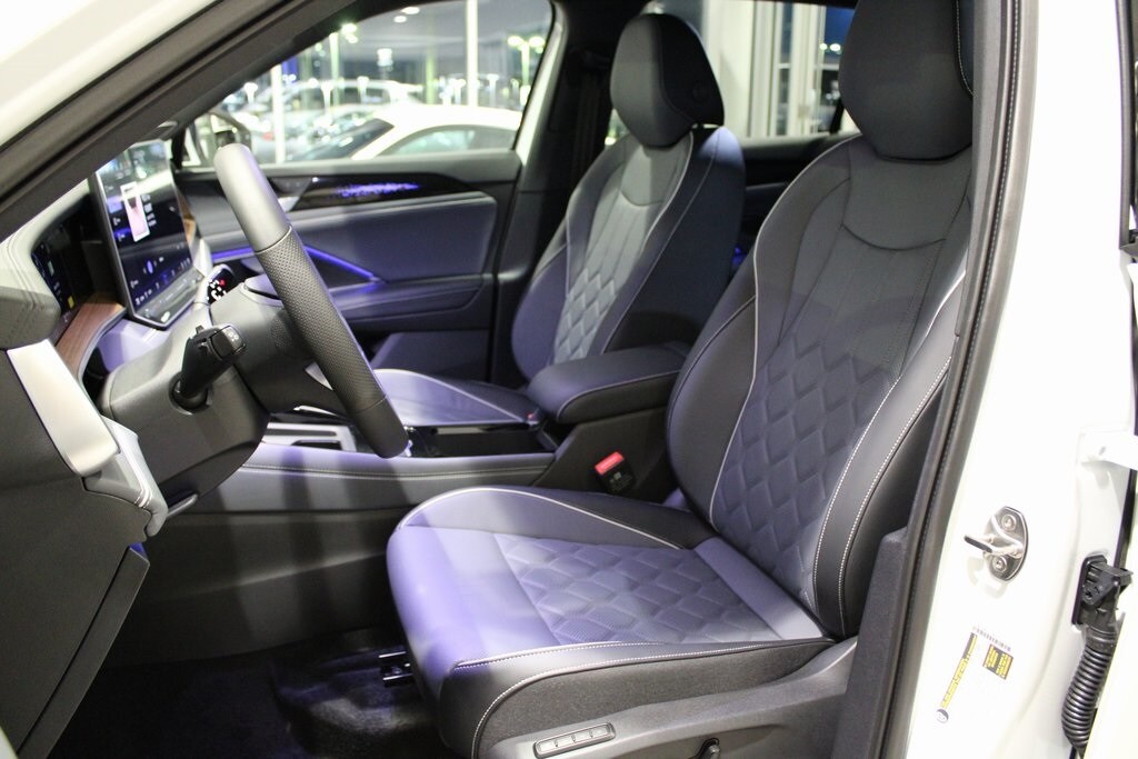 New 2026 Volkswagen Tiguan 2.0T SEL R-Line SUV