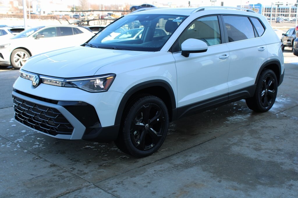 New 2026 Volkswagen Taos 1.5T SEL SUV