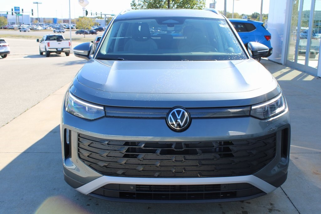 New 2025 Volkswagen Tiguan 2.0T S SUV