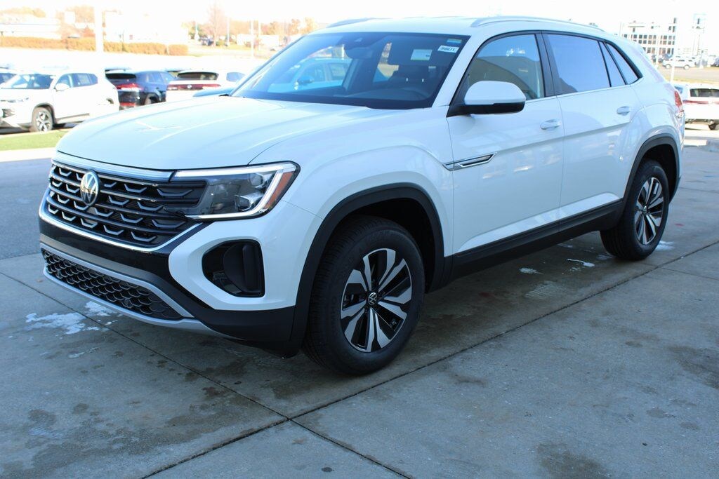 New 2026 Volkswagen Atlas Cross Sport 2.0T SE SUV