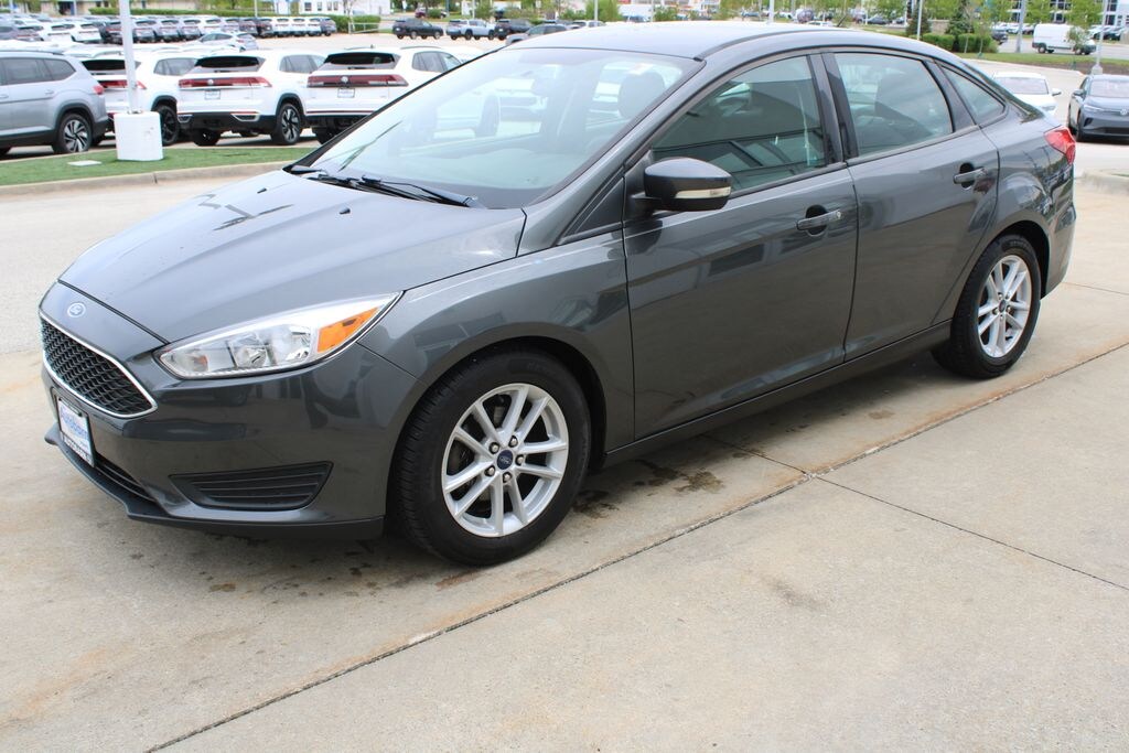 Used 2017 Ford Focus SE Sedan
