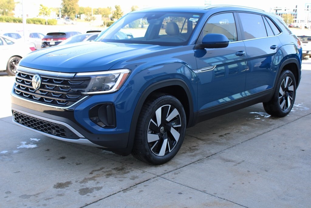 New 2026 Volkswagen Atlas Cross Sport 2.0T SE w/Technology SUV