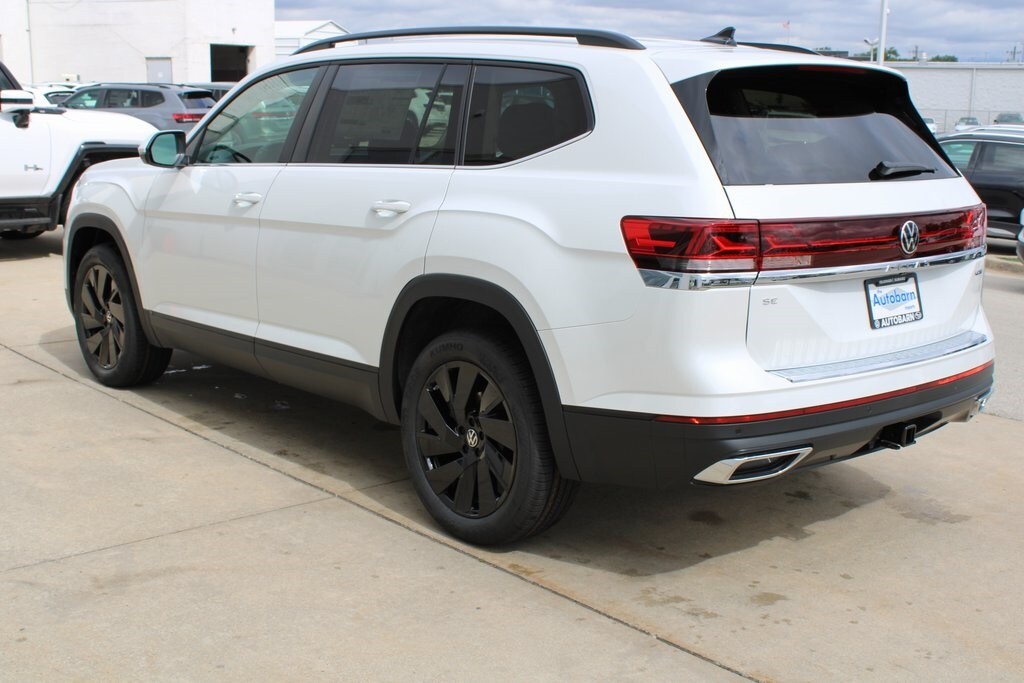 2026 Volkswagen Atlas SE Technology photo 4
