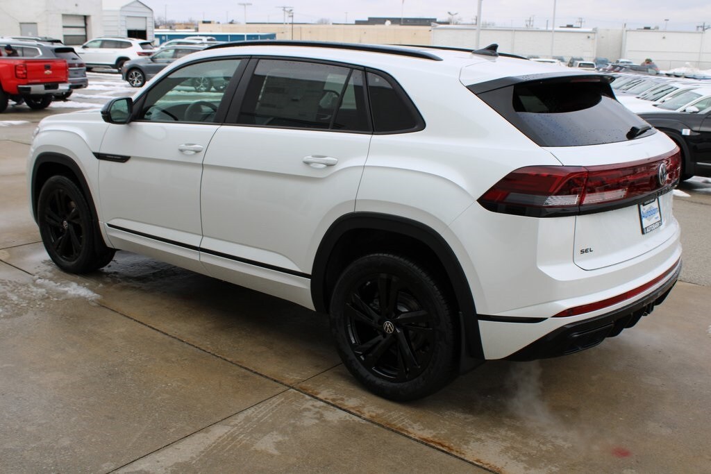 New 2026 Volkswagen Atlas Cross Sport 2.0T SEL R-Line Black SUV