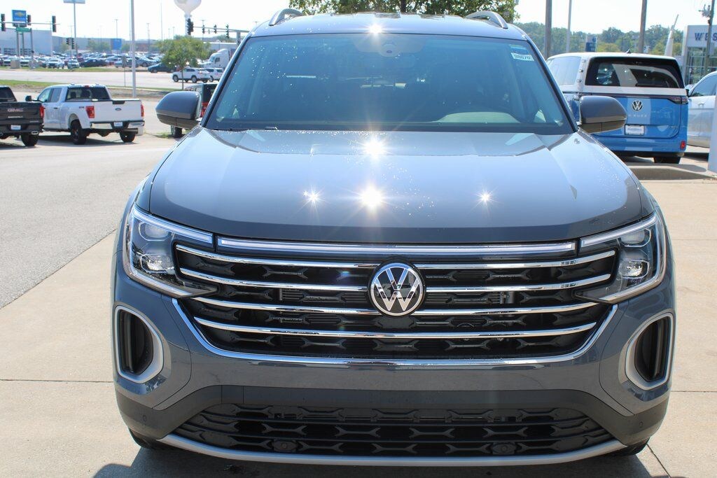 New 2026 Volkswagen Atlas 2.0T SE w/Technology SUV
