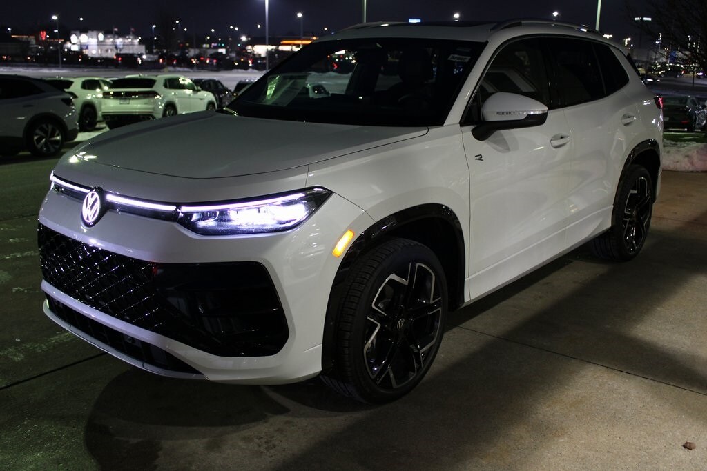 New 2026 Volkswagen Tiguan 2.0T SEL R-Line Turbo SUV