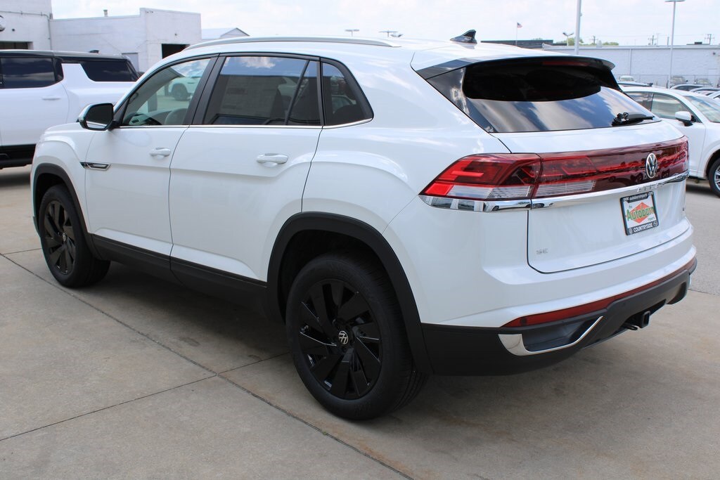 2025 Volkswagen Atlas Cross Sport SE Technology photo 4