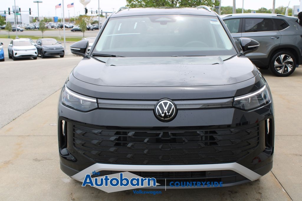 New 2026 Volkswagen Tiguan 2.0T SE SUV