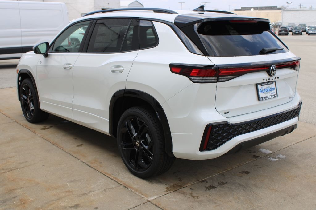 New 2026 Volkswagen Tiguan 2.0T SE R-Line Black SUV