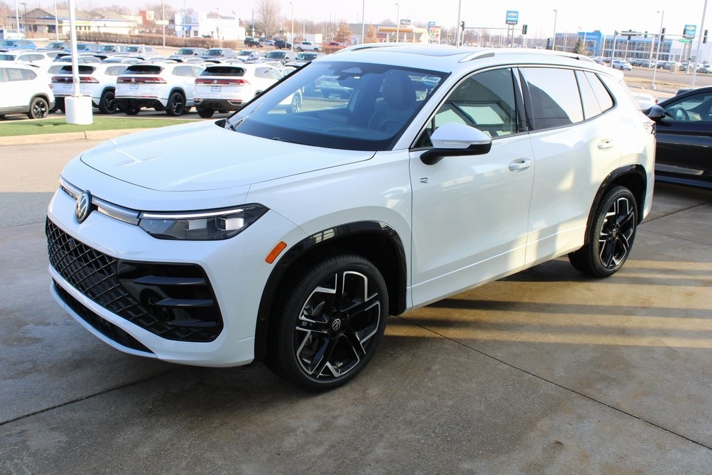 New 2026 Volkswagen Tiguan 2.0T SEL R-Line Turbo SUV