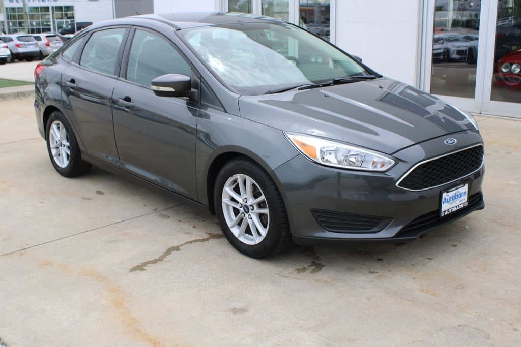 Used 2017 Ford Focus SE Sedan