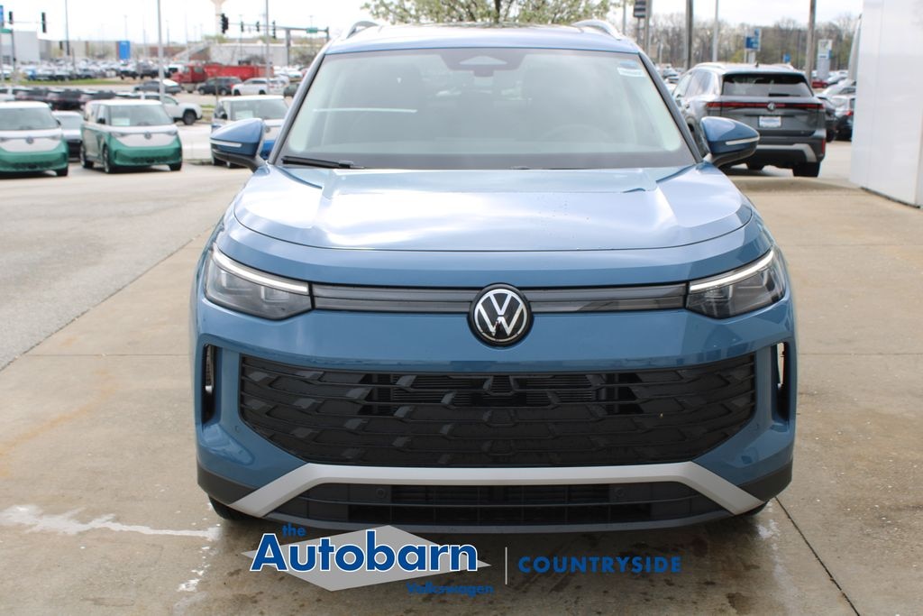 New 2026 Volkswagen Tiguan 2.0T SE SUV