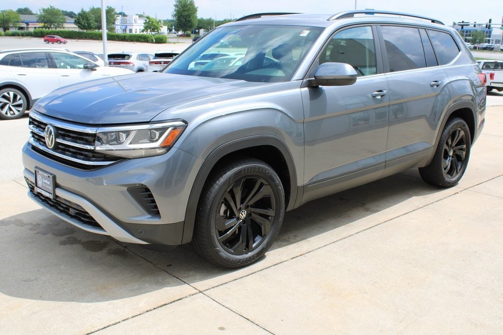 2022 Volkswagen Atlas V6 SE Technology photo 3