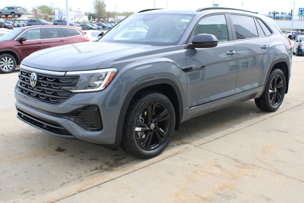 New 2026 Volkswagen Atlas Cross Sport 2.0T SEL R-Line Black SUV