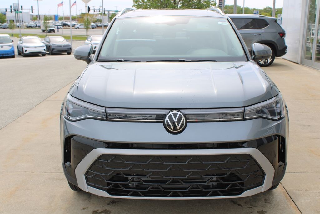 New 2026 Volkswagen Taos 1.5T SEL SUV