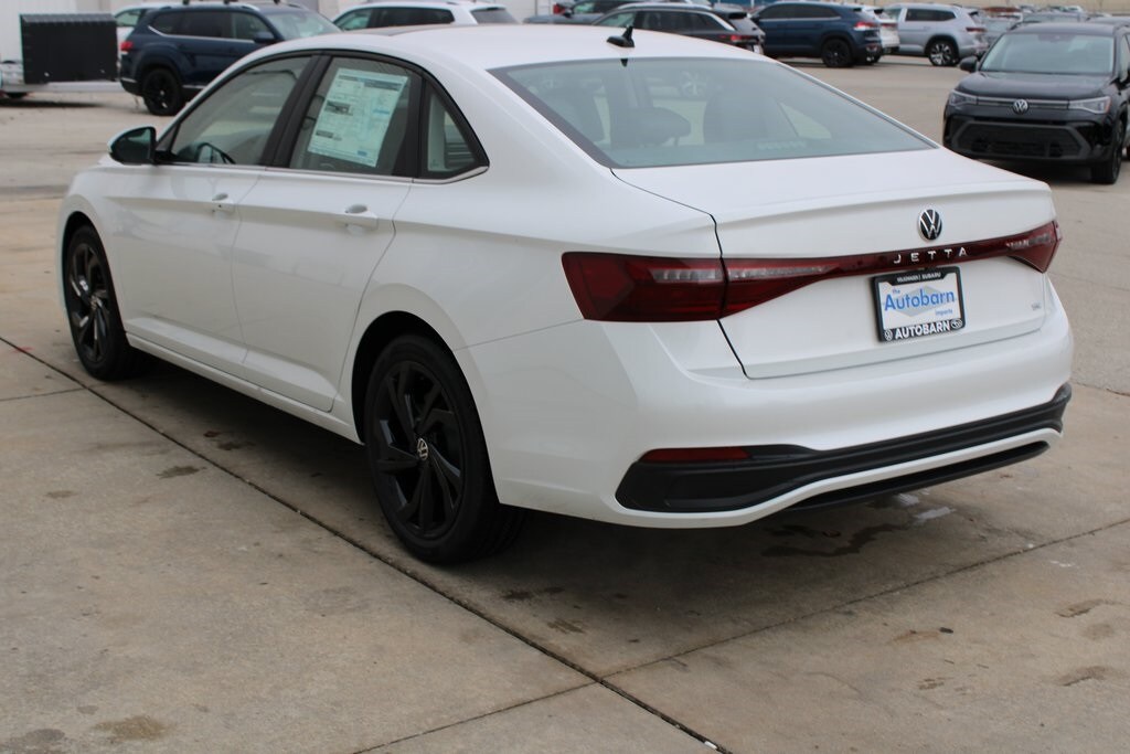 New 2025 Volkswagen Jetta 1.5T SE Sedan