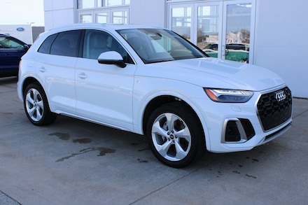 2024 Audi Q5 45 S line Premium SUV