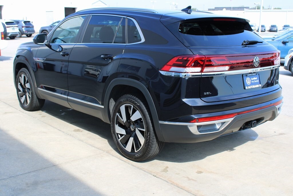 2024 Volkswagen Atlas Cross Sport SEL photo 3