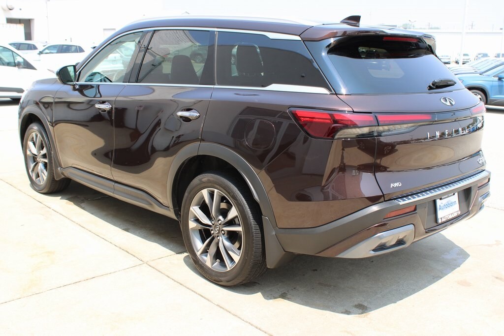 2022 Infiniti QX60 Luxe photo 4