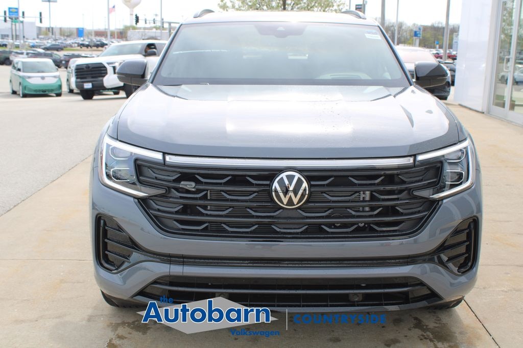 New 2026 Volkswagen Atlas Cross Sport 2.0T SEL R-Line Black SUV