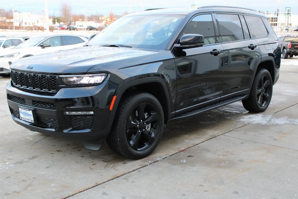 Used 2022 Jeep New Grand Cherokee Limited SUV