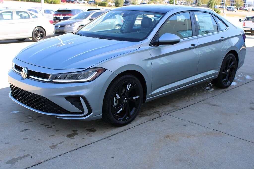 New 2026 Volkswagen Jetta 1.5T SE Sedan