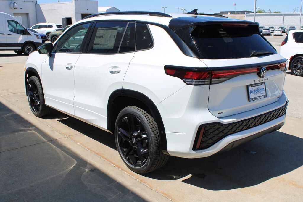 New 2026 Volkswagen Tiguan 2.0T SE R-Line Black SUV