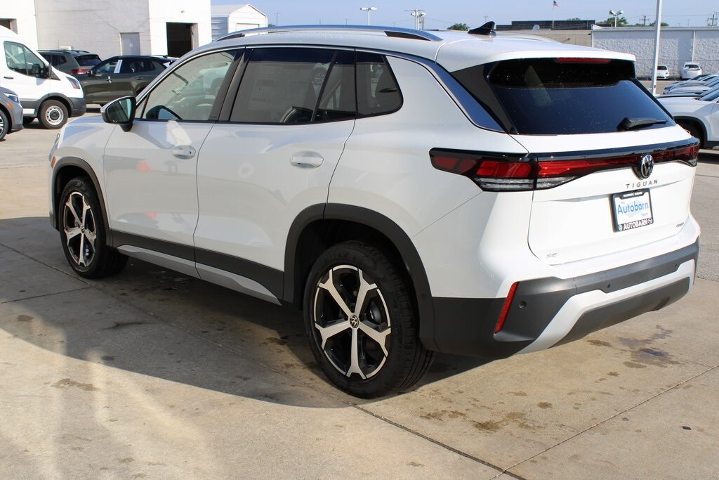 2025 Volkswagen Tiguan SE photo 4